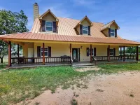 Waterfront Home With Kayak, View, Fire Pit & Wifi - Dog-friendly Hotel di Buchanan Dam