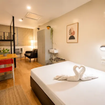 Burgos Hub Hostel Hotels near Pasay City North High School -Tramo Campus