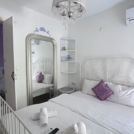 Kiraz Cicegi Butik Akyaka