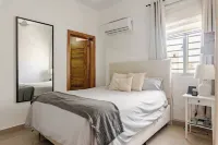 Modern 2BR Apartment Near Agora Mall - Homestay