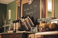 AmericInn by Wyndham Thief River Falls - sarapan