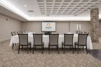 Clarion Hotel & Conference Centre - Lemmikkieläimet sallittu