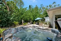 Coastal Home w Hot Tub Firepit and Music Lounge - Hot Tub