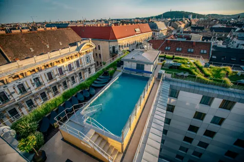Continental Hotel Budapest - ที่มีสระว่ายน้ำ