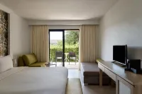Atlantica Eleon Grand Resort - Parvekkeita