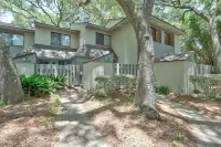 Steps to Beach-hilton Head Condo-pet Friendly - 3-Star
