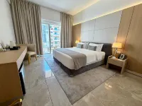 Riviera Hotel and Beach Lounge, Beirut - balcony