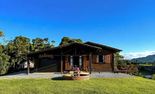 Chalé Sol da Invernadinha - Rancho Queimado/SC - Hytter
