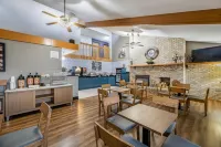 AmericInn by Wyndham Albert Lea - motel