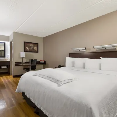 Red Roof Plus+ Nashville Airport Hotels near Nashville International Airport