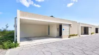 The Pool & Sauna Villa MOTOBU - 4-نجوم
