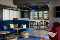 Aloft Leawood-Overland Park - bar