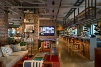 Moxy Charleston Downtown - 3 stelle