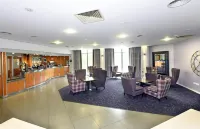 Stirling Court Hotel - bars
