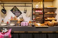Moxy Berlin Airport - Desayuno
