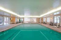 Homewood Suites by Hilton Albany - Swimmingpools