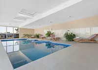 CBD Executive Apartments - Parking