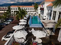 S Hotel Kingston - Pools
