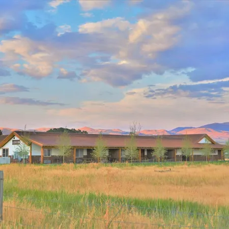 McAllister Inn & Lodging