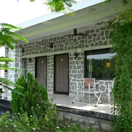 Jawai Empire Resort by Premier Hotels - Luxury Tent & Cottage Stay - Leopard Safari Near Jawai DAM