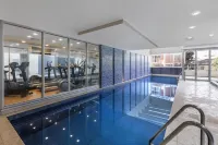 Oaks Glenelg Liberty Suites - parking