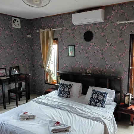 Pukyo Bed and Breakfast Belgian Lao