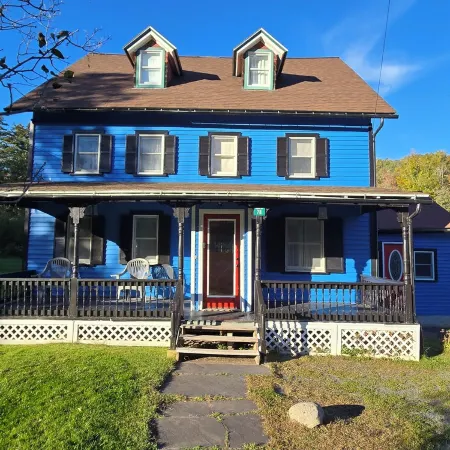 Abigail's Country House. 2 minutes To Skiing. Swimming, Hiking very close by. Hotels in Hunter