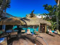 The Lighthouse Resort Inn & Suites - parking