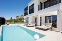 Villa Loparia - Pools