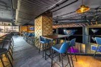 Omni Oklahoma City Hotel - bar