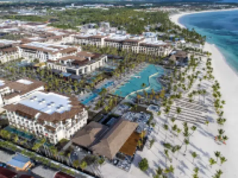 Lopesan Costa Bávaro Resort, Spa & Casino โรงแรมในบาวาโร