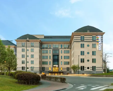 Park Inn by Radisson Brussels Airport Hotels in Machelen