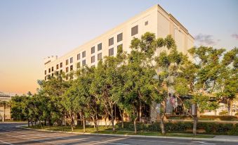 DoubleTree by Hilton Santa Ana - Orange County Airport