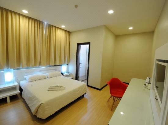 Q Boutique Hotel Kuantan Kuala Kuantan Latest Price Reviews Of Global Hotels 2021 Trip Com