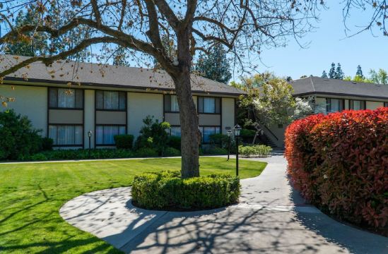 Hotel Piccadilly - Hotel Bintang 3 Di Fresno