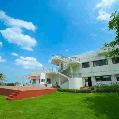 St.James Court Beach Resort Hotel Exterior