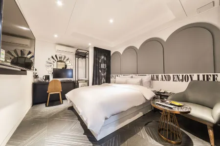 Yongin Hotel Vole Отели рядом с достопримечательностью «Hankuk Art Museum»