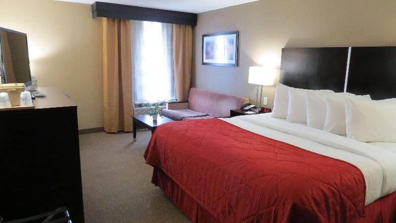 Best Western Plus Hartford Lodge