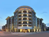 Hampton Inn & Suites des Moines Downtown Hotels near State Historical Building