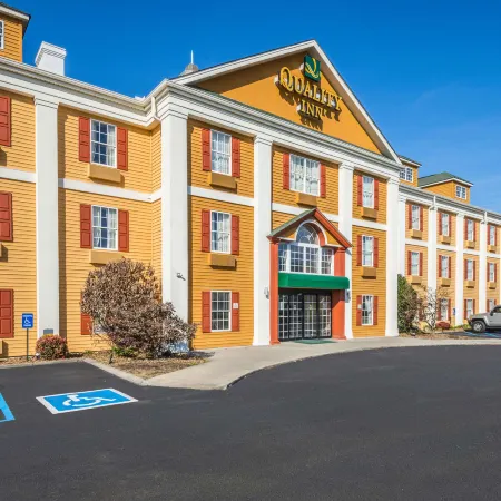 Quality Inn Oak Ridge