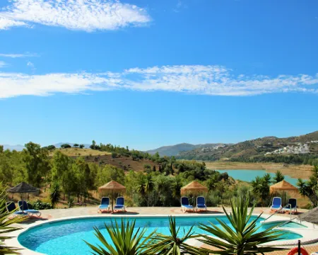 Accommodation Huetor Hotels in Vinuela