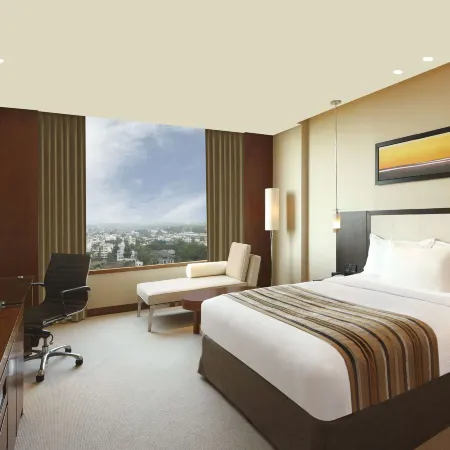 DoubleTree by Hilton Pune - Chinchwad