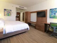 Holiday Inn Express & Suites ENSENADA CENTRO by IHG Ξενοδοχεία στην πόλη Ensenada
