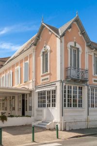 Best 10 Hotels Near Office de Tourisme Rochefort Océan from USD 72/Night- Fouras for 2023 | Trip.com