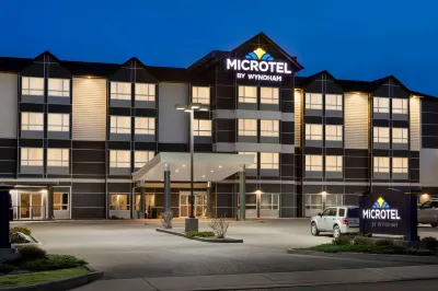 Microtel Inn & Suites by Wyndham Lloydminster Các khách sạn ở Lloydminster
