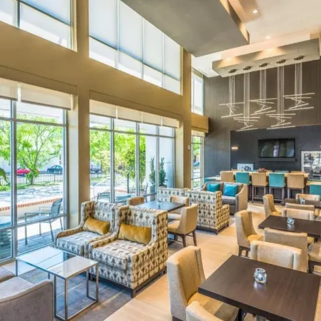 Hampton Inn and Suites Tallahassee Capitol - University