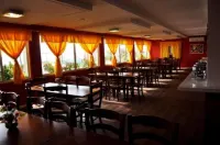 โรงแรม คอสตา บราวา - ที่มีสระว่ายน้ำ