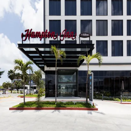 Fiesta Inn Express Cancún Cumbres