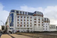 Aparthotel Adagio Access Paris Porte de Charenton Hotels in Paris