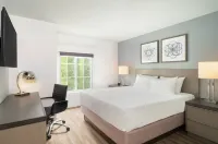 Hyatt House White Plains Hotels near lululemon